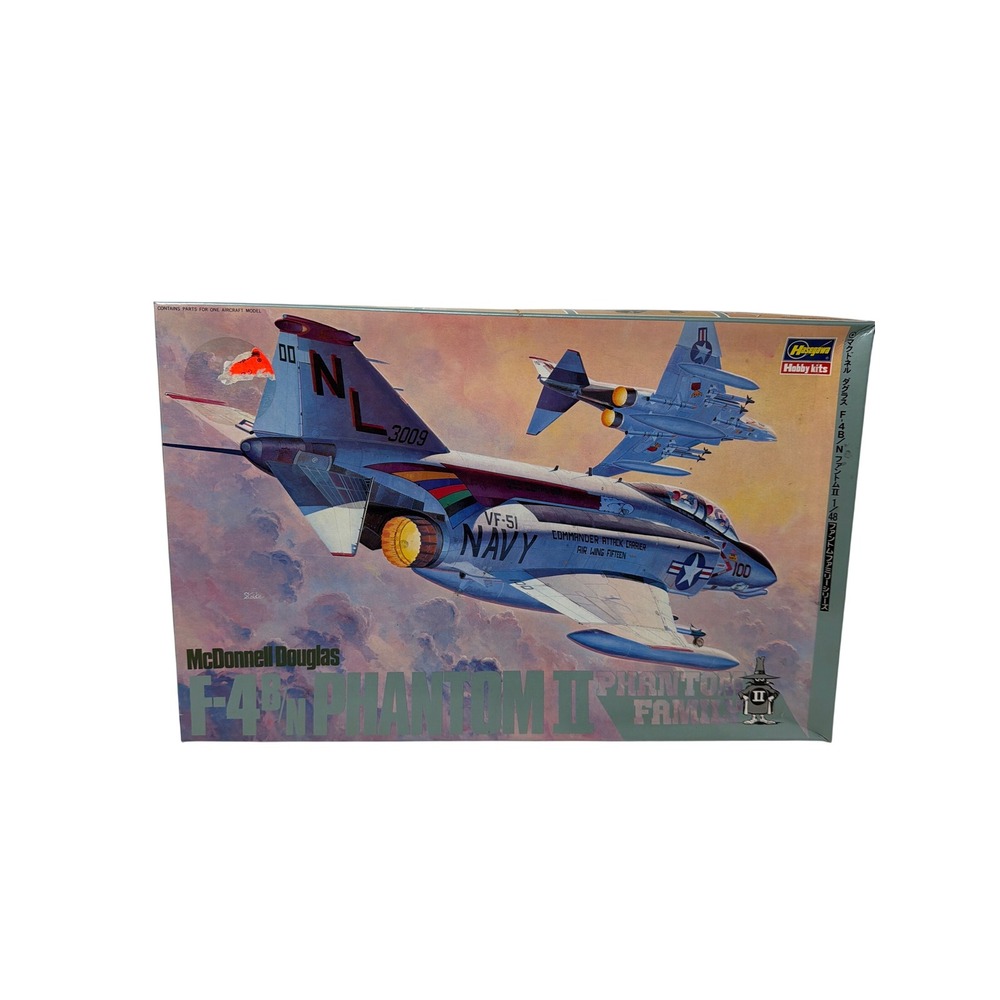 Hasegawa McDonnell Douglas F-4B/N Phantom II 1:48 Model Kit VF-51 Navy